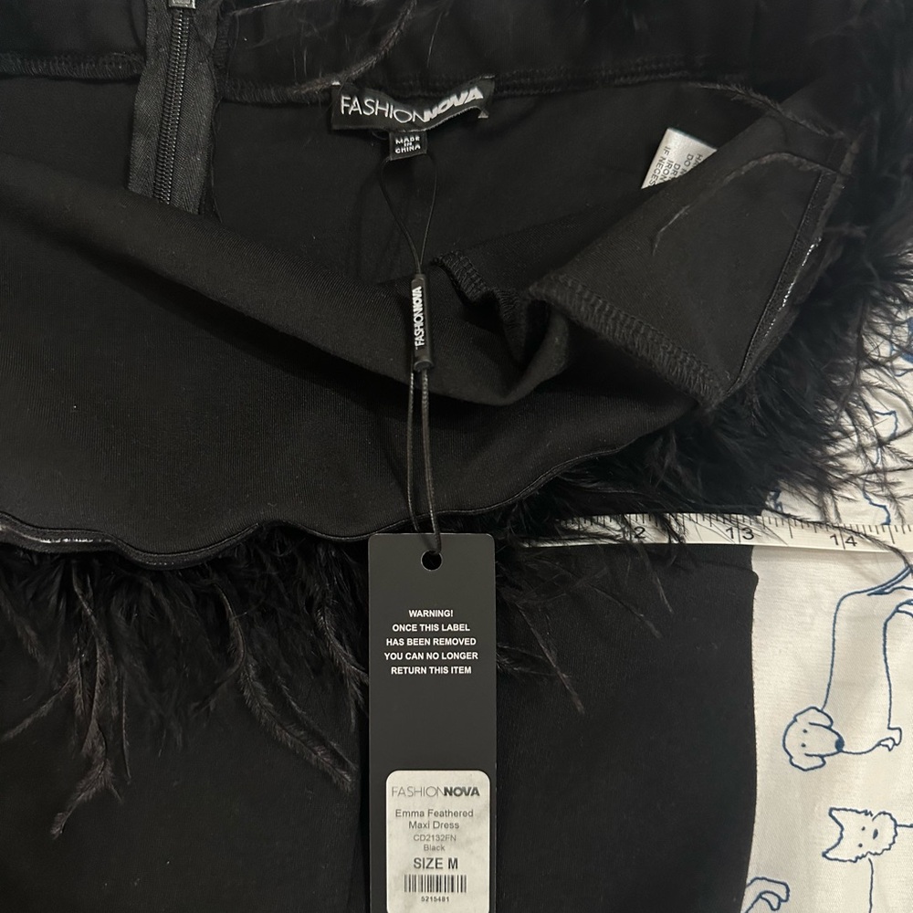 Fashion Nova Black Strapless Dress with Feather Accent - Picture 5 of 10